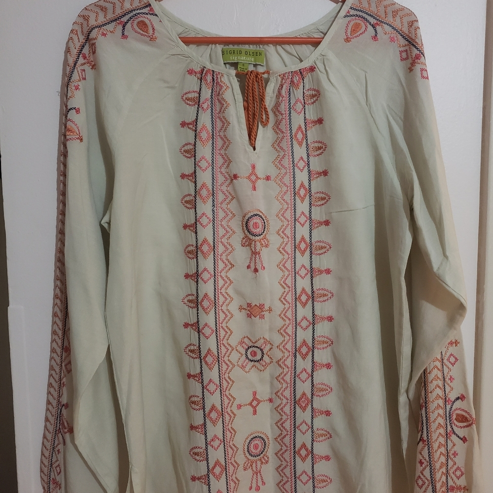 Embroidered blouse
